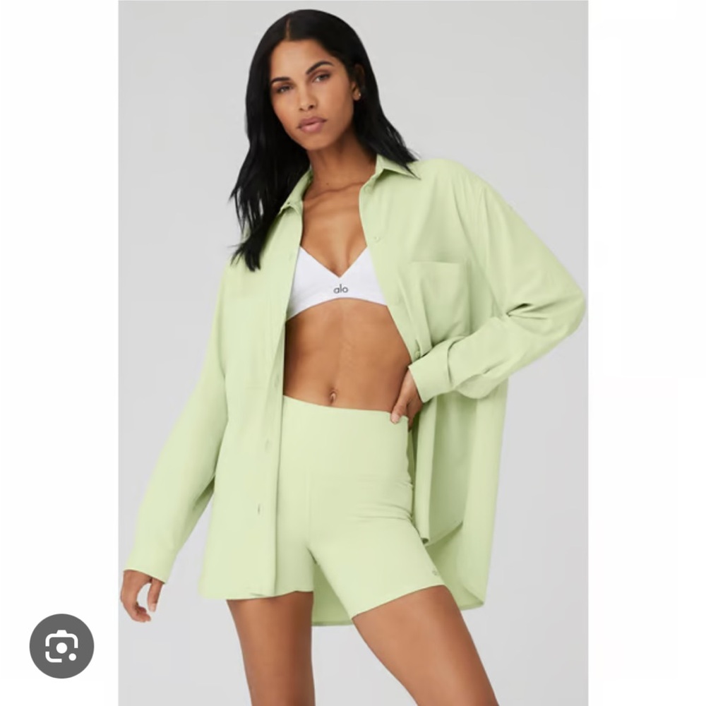 Alo yoga long sleeve shirt iced green tea xs